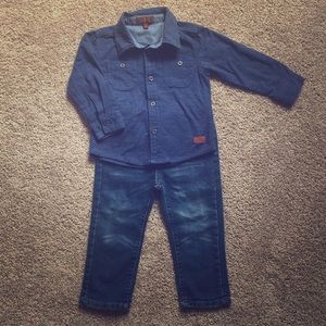 7 For All Mankind 24-mo set. Like new!